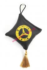 Подвеска "подушка"с логотипом MERCEDES экокожа на присоске 8х8 см